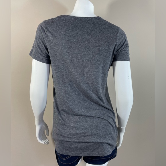 FRIENDS Graphic T-Shirt - Picture 2 of 5